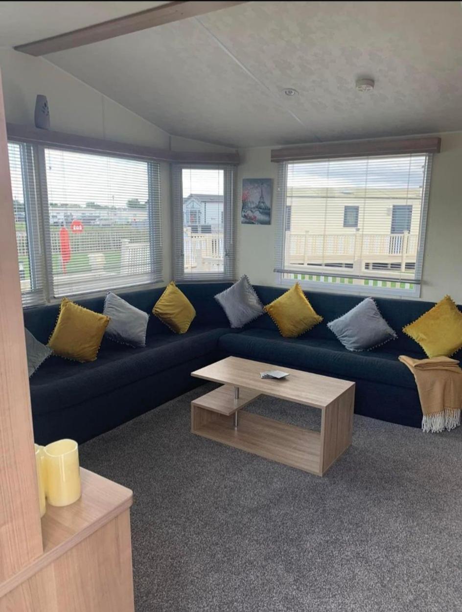 8 Berth 3 Bed Caravan Golden Palm Ml9 شابيل سانت ليوناردز المظهر الخارجي الصورة